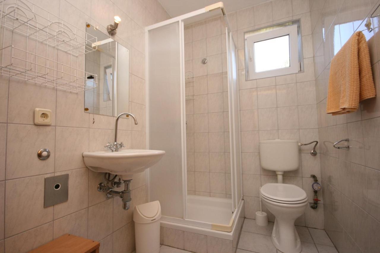 Apartments With A Parking Space Mandre, Pag - 6405 Kolan Exterior foto